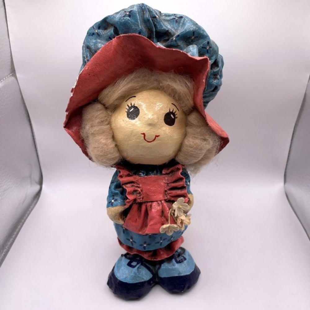 Vintage Paper Mache Big Head Girl Doll Figurine Folk Art Apron Flowers 9"‎